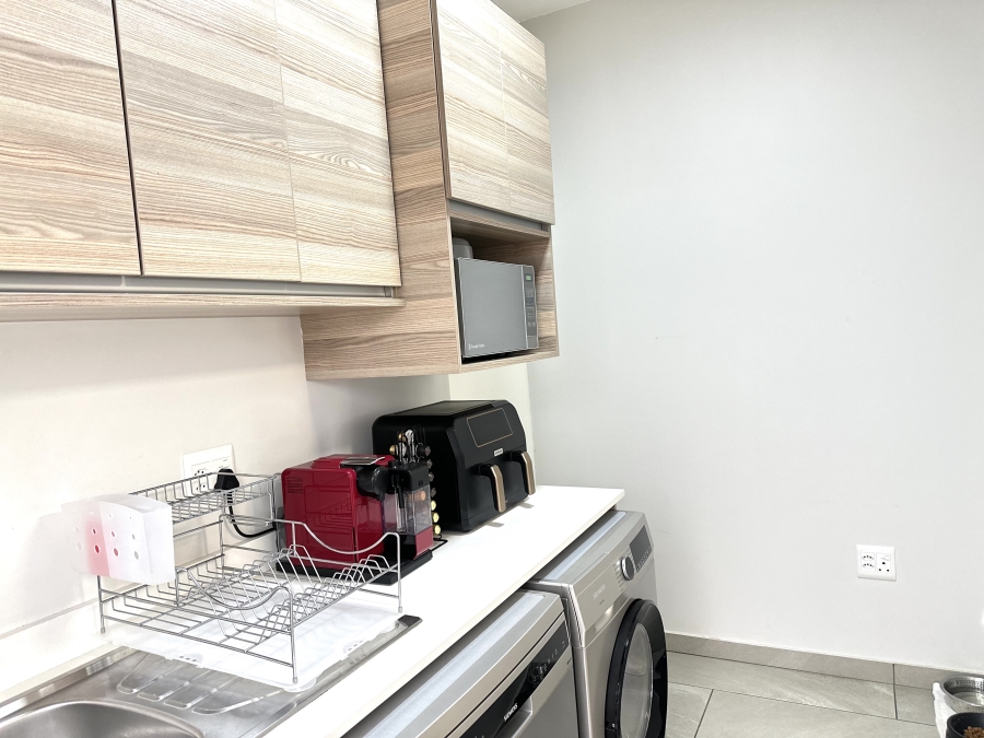 3 Bedroom Property for Sale in Crowthorne AH Gauteng