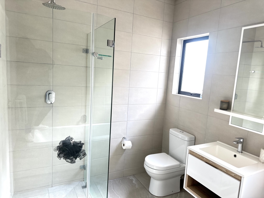 3 Bedroom Property for Sale in Crowthorne AH Gauteng