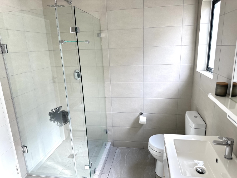 3 Bedroom Property for Sale in Crowthorne AH Gauteng