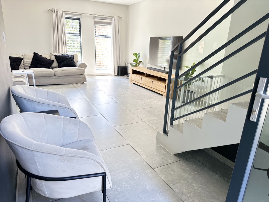 4 Bedroom Property for Sale in Crowthorne AH Gauteng