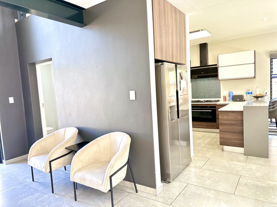 4 Bedroom Property for Sale in Crowthorne AH Gauteng