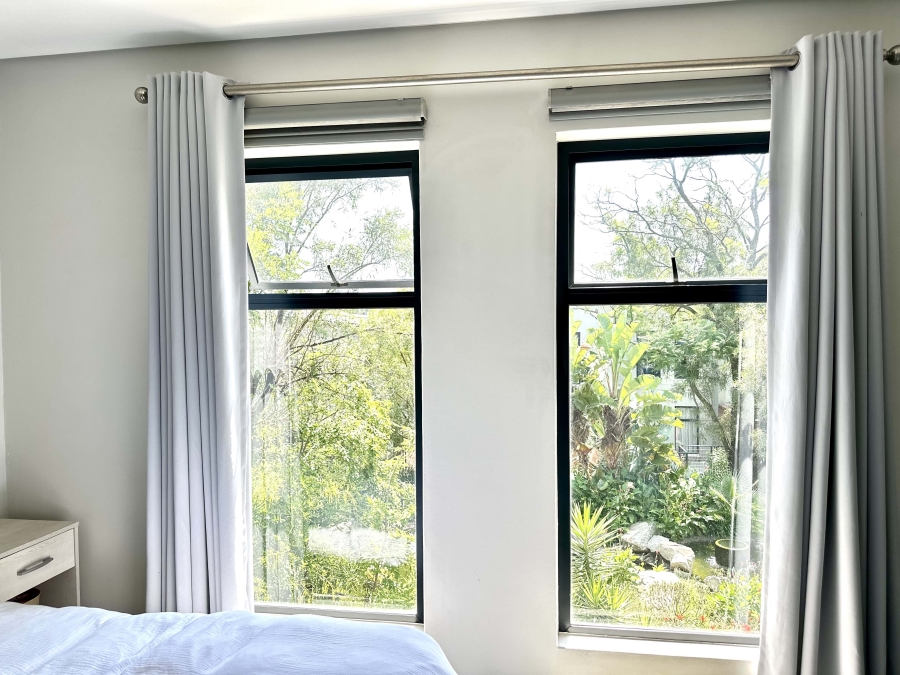 4 Bedroom Property for Sale in Crowthorne AH Gauteng
