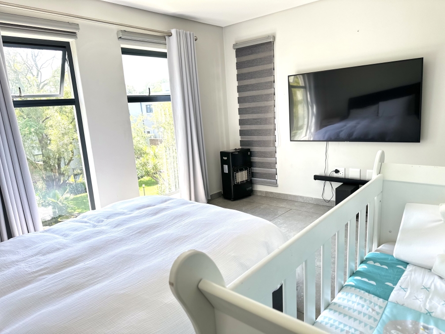 4 Bedroom Property for Sale in Crowthorne AH Gauteng