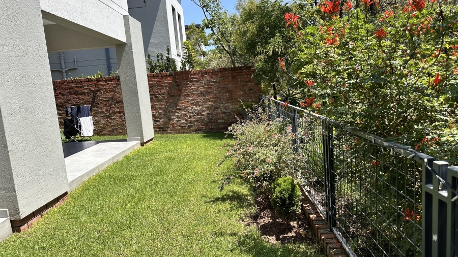 4 Bedroom Property for Sale in Crowthorne AH Gauteng