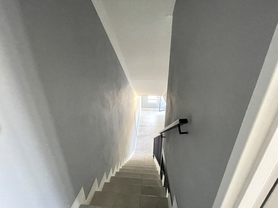 To Let 3 Bedroom Property for Rent in Glen Austin Gauteng