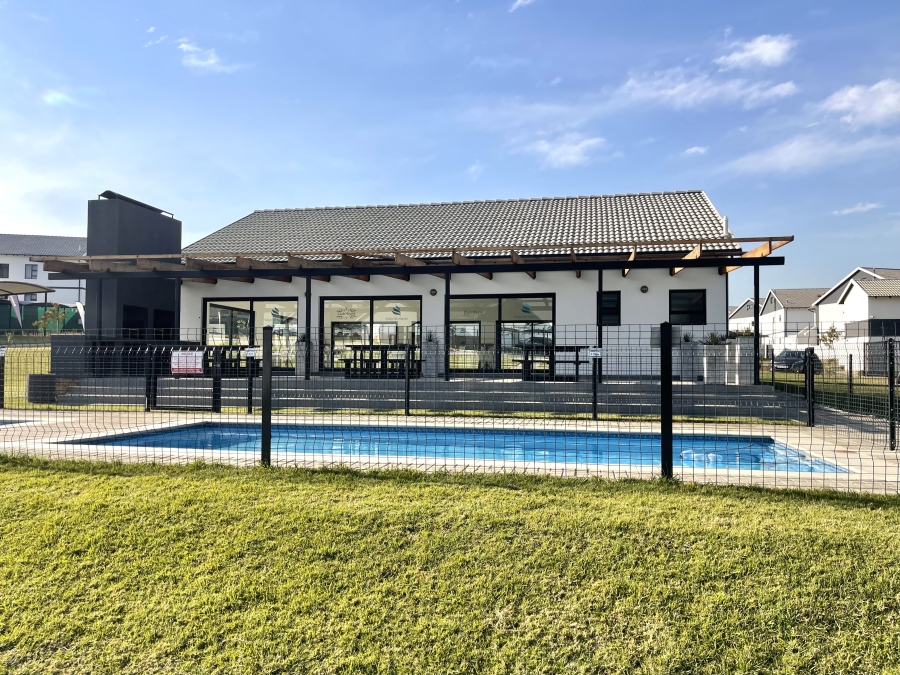 To Let 3 Bedroom Property for Rent in Glen Austin Gauteng