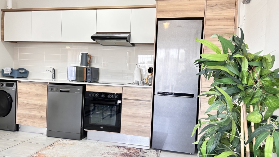 1 Bedroom Property for Sale in Waterfall Gauteng