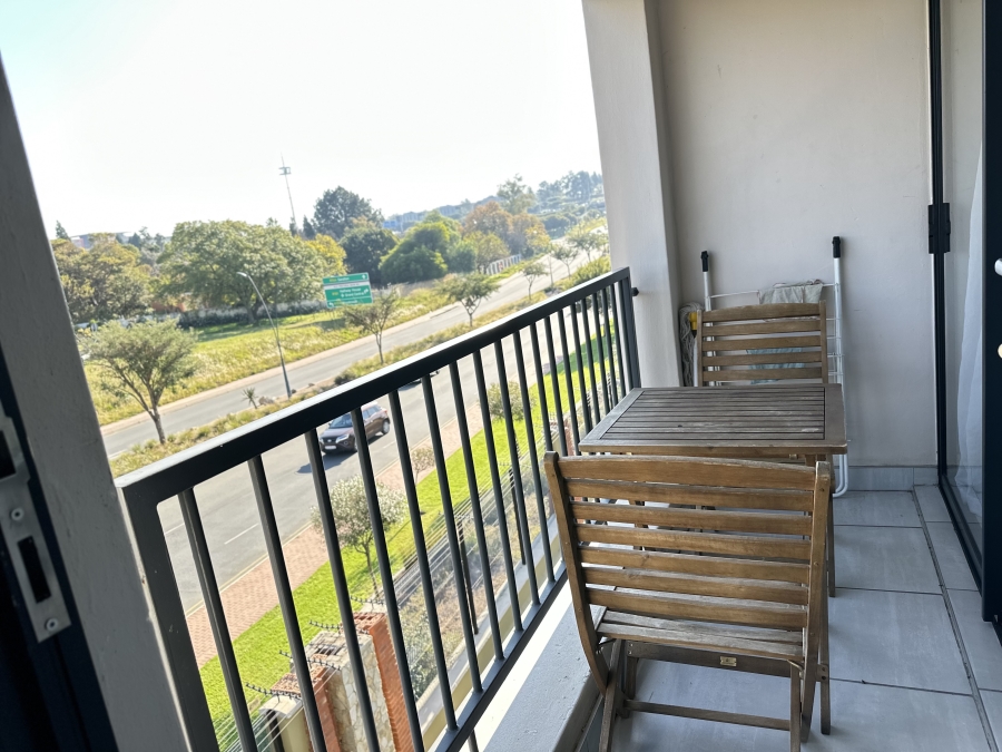 1 Bedroom Property for Sale in Waterfall Gauteng