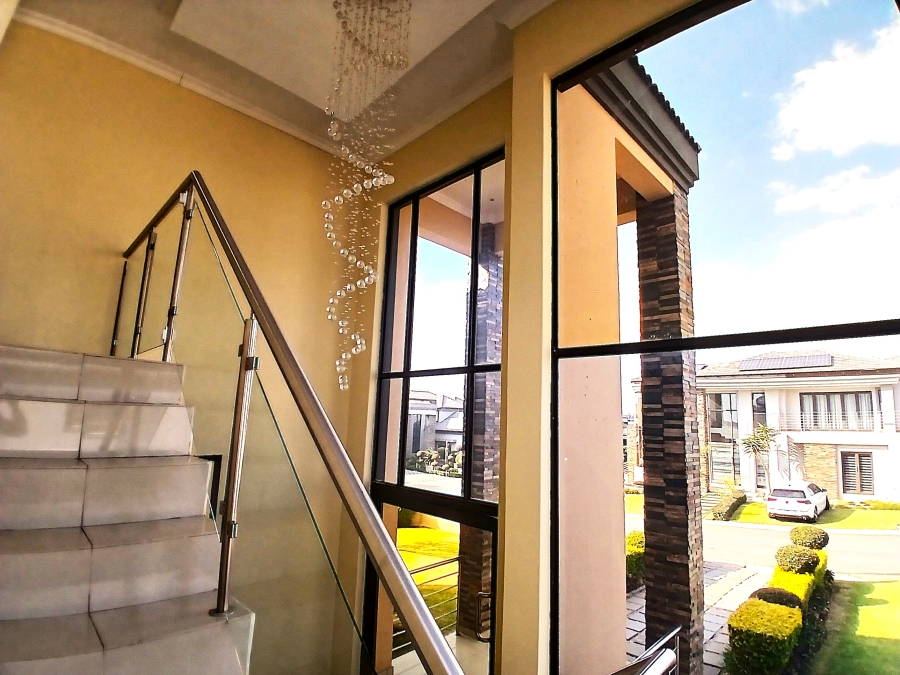 5 Bedroom Property for Sale in Blue Valley Golf Estate Gauteng