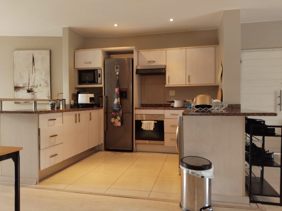2 Bedroom Property for Sale in Wendywood Gauteng