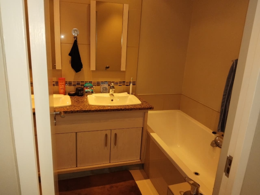 2 Bedroom Property for Sale in Wendywood Gauteng
