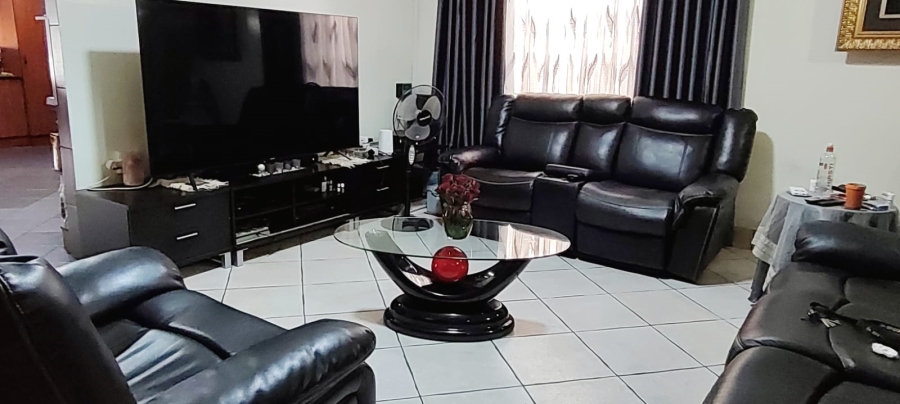 4 Bedroom Property for Sale in Randgate Gauteng