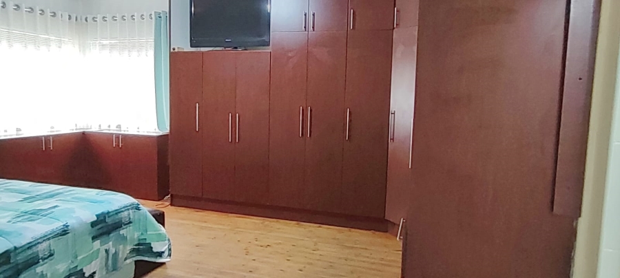 4 Bedroom Property for Sale in Randgate Gauteng
