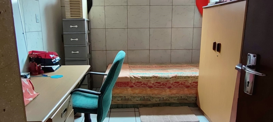 4 Bedroom Property for Sale in Randgate Gauteng