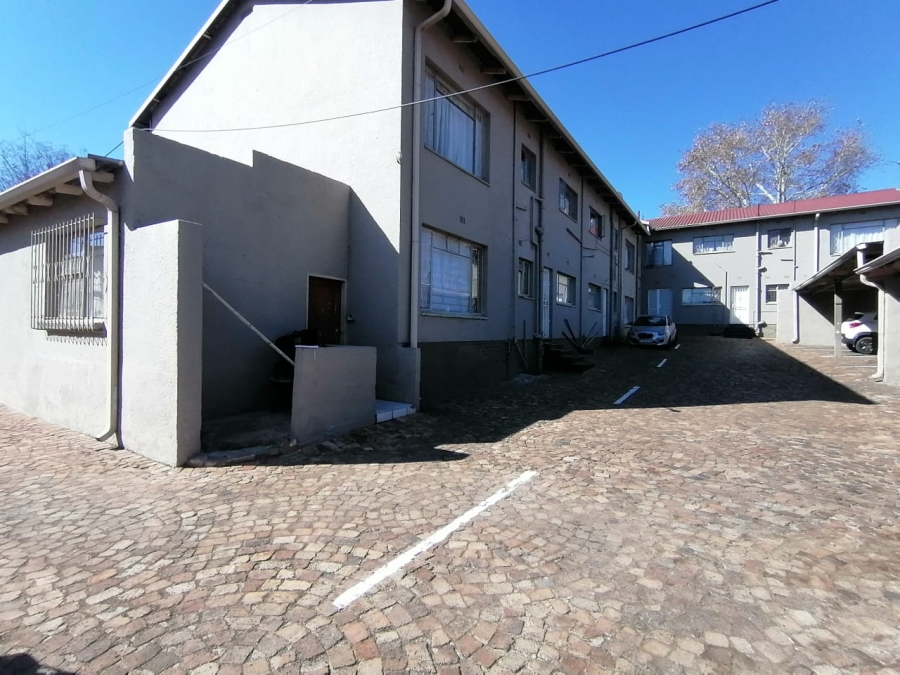 2 Bedroom Property for Sale in Turf Club Gauteng