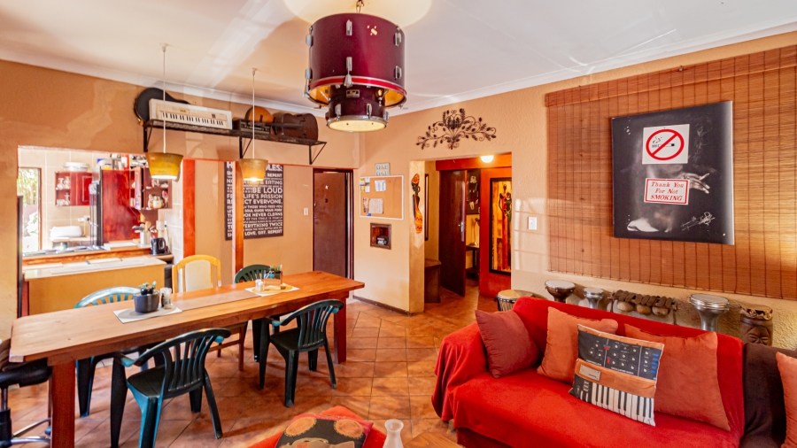 11 Bedroom Property for Sale in Fontainebleau Gauteng