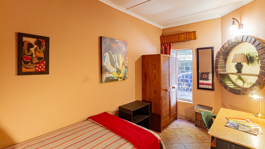 11 Bedroom Property for Sale in Fontainebleau Gauteng