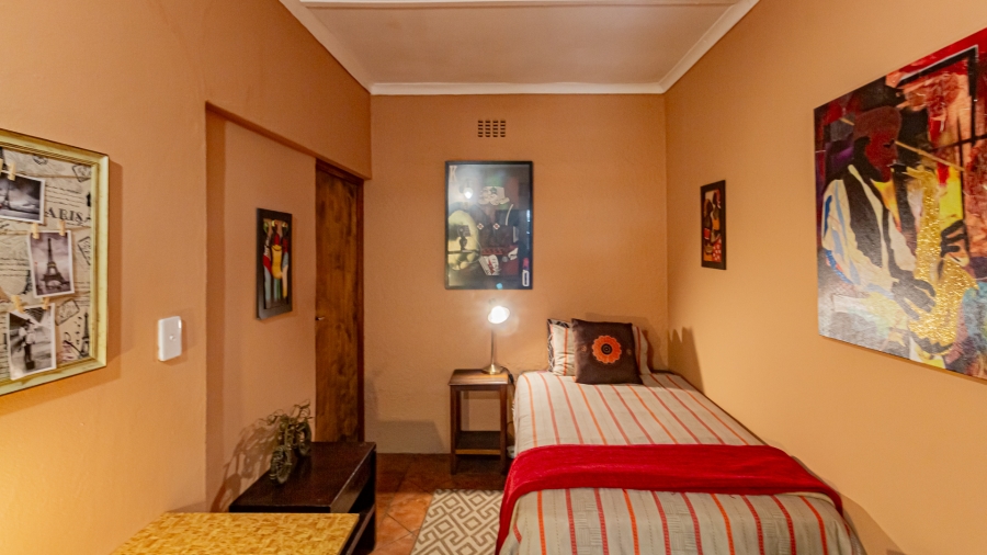 11 Bedroom Property for Sale in Fontainebleau Gauteng