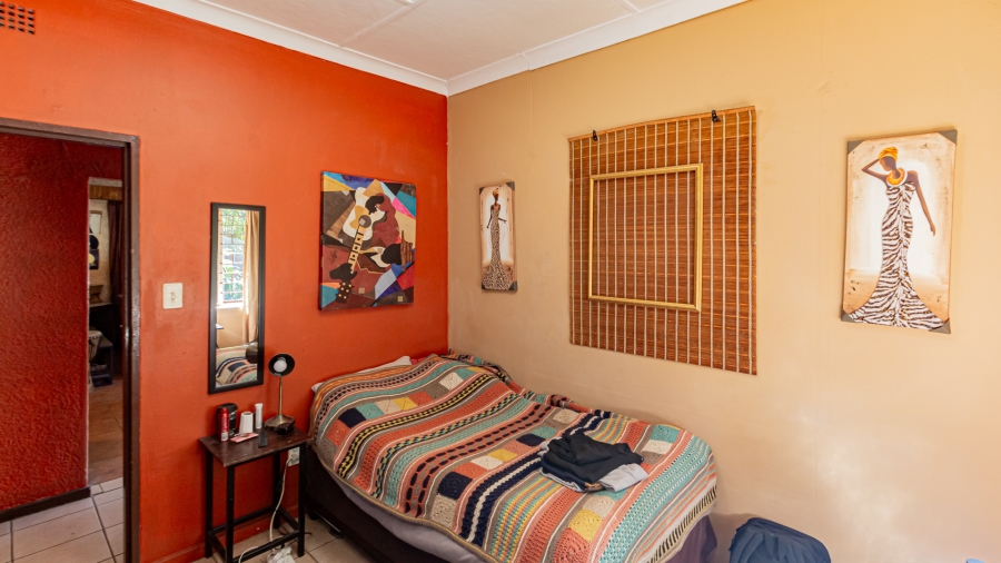11 Bedroom Property for Sale in Fontainebleau Gauteng