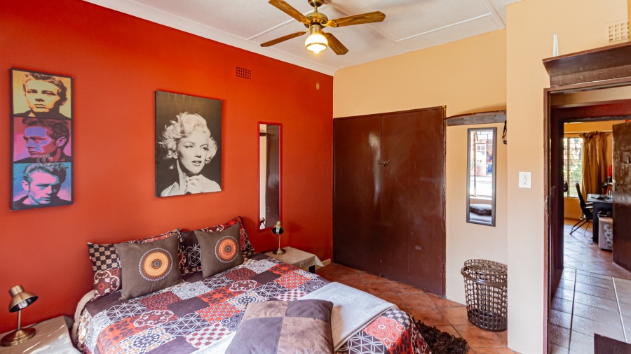 11 Bedroom Property for Sale in Fontainebleau Gauteng
