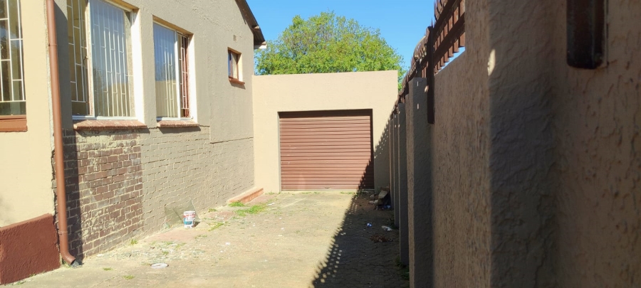3 Bedroom Property for Sale in Lewisham Gauteng
