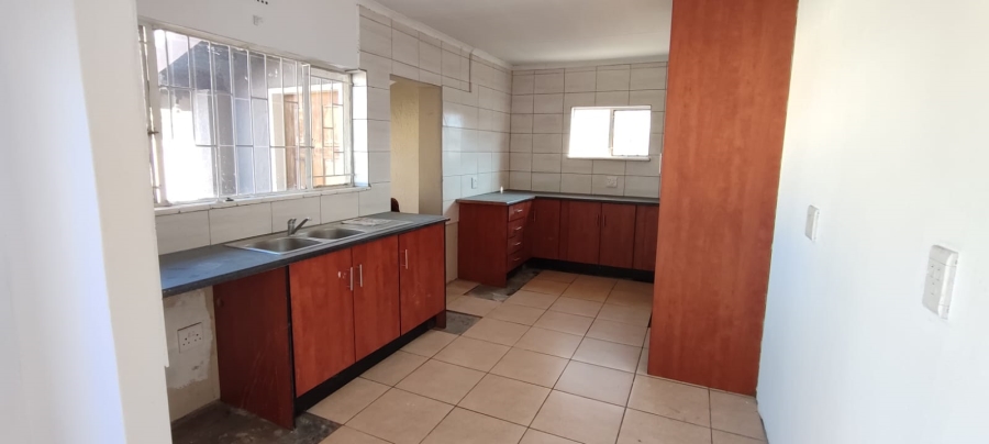 3 Bedroom Property for Sale in Lewisham Gauteng
