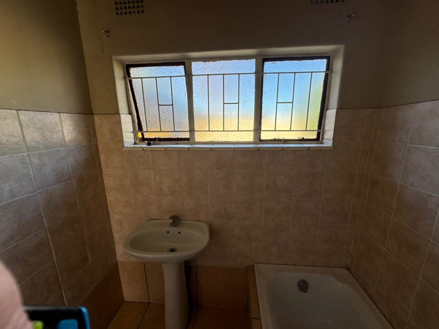 3 Bedroom Property for Sale in Lewisham Gauteng
