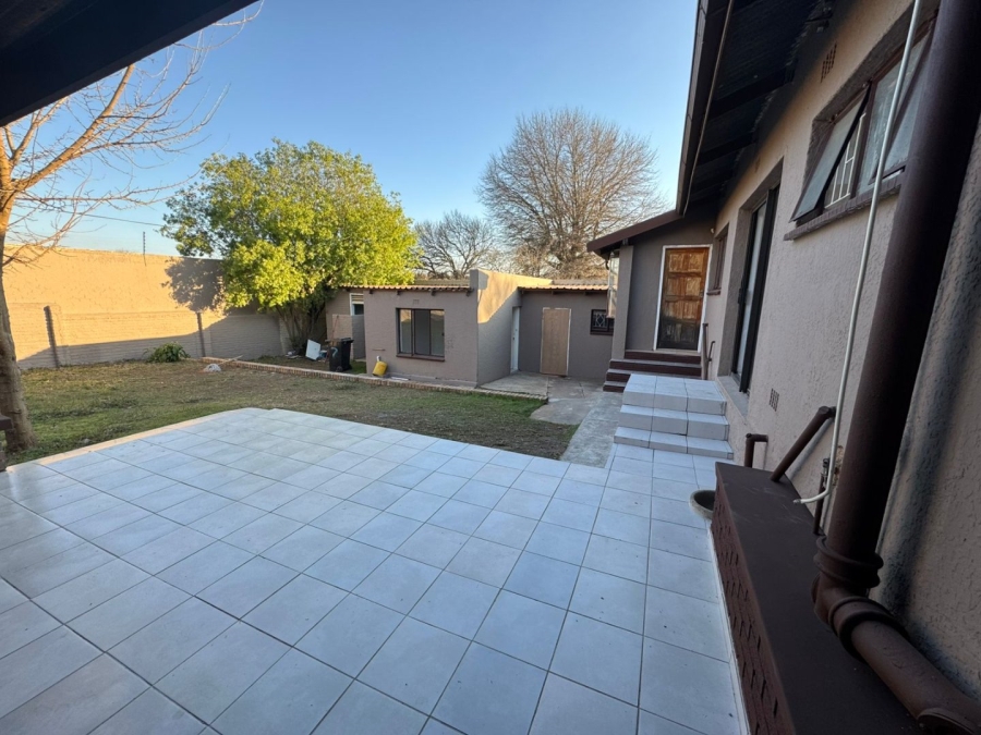 3 Bedroom Property for Sale in Lewisham Gauteng