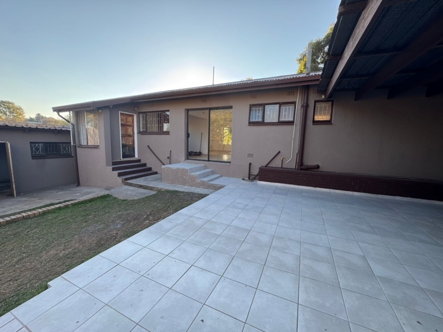 3 Bedroom Property for Sale in Lewisham Gauteng
