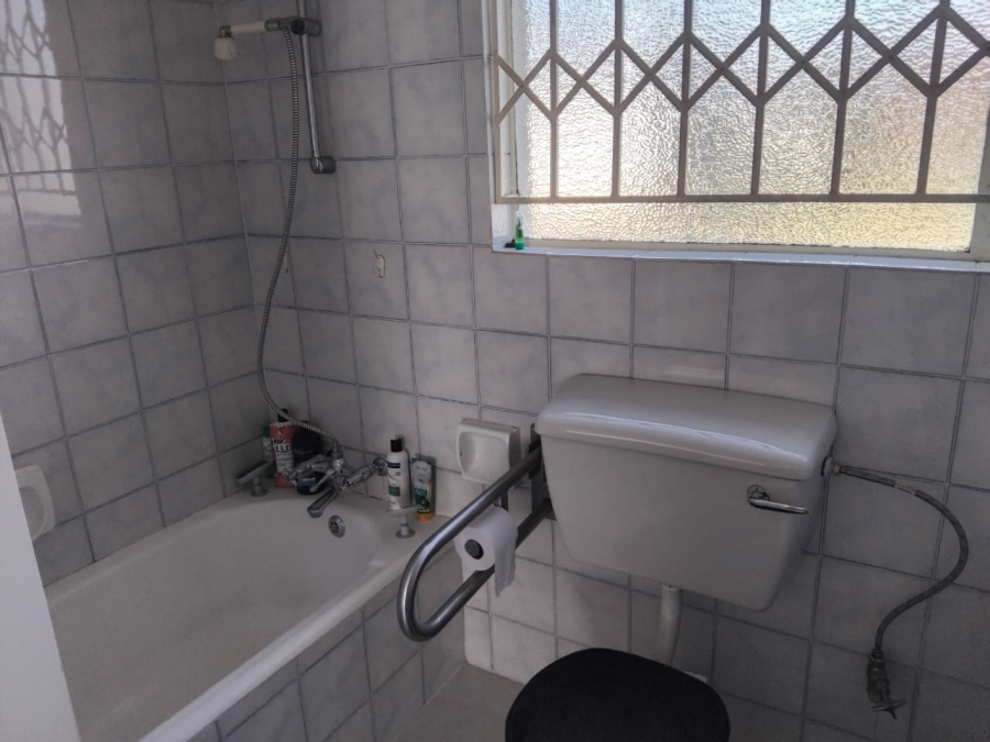 4 Bedroom Property for Sale in Greenhills Gauteng