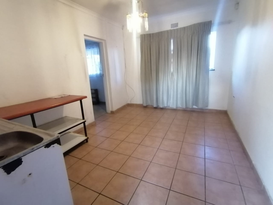 1 Bedroom Property for Sale in Brackendowns Gauteng