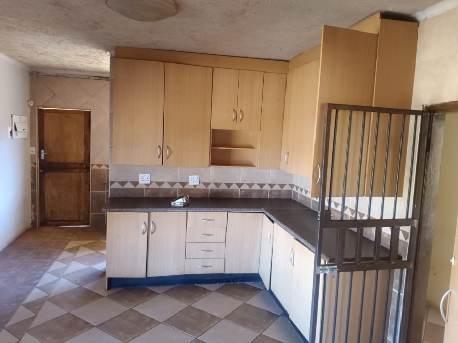 To Let 3 Bedroom Property for Rent in Vleikop A H Gauteng