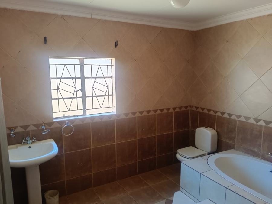 To Let 3 Bedroom Property for Rent in Vleikop A H Gauteng