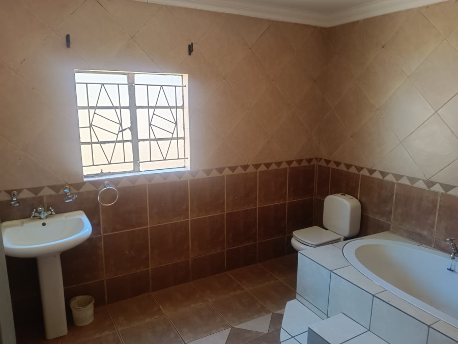 To Let 3 Bedroom Property for Rent in Vleikop A H Gauteng