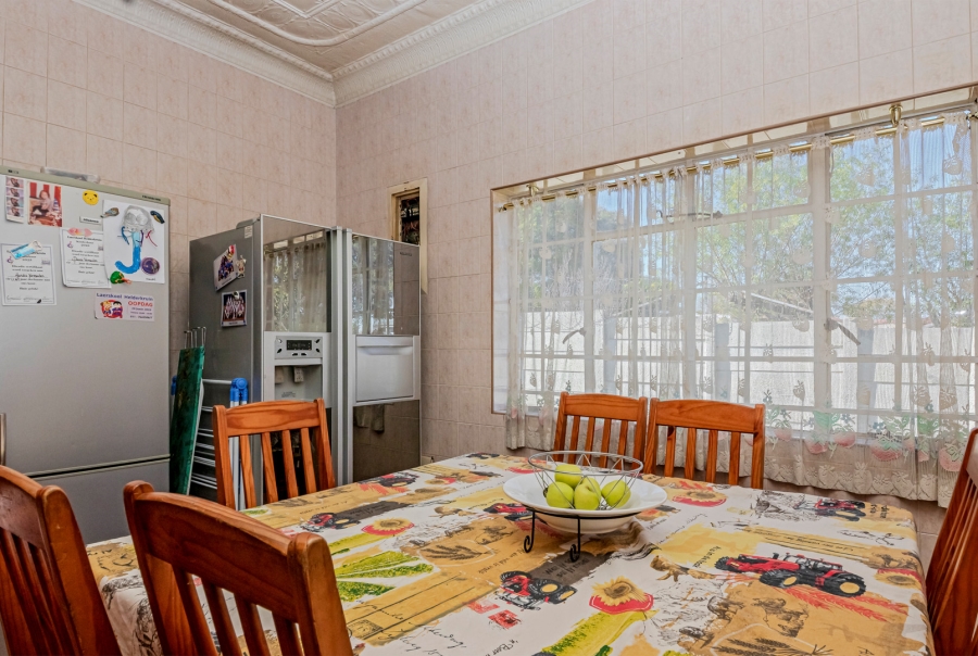 4 Bedroom Property for Sale in Florida Gauteng