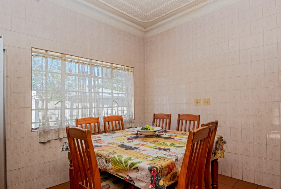 4 Bedroom Property for Sale in Florida Gauteng
