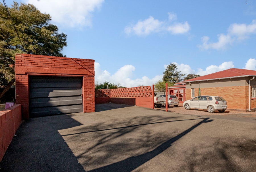 4 Bedroom Property for Sale in Florida Gauteng