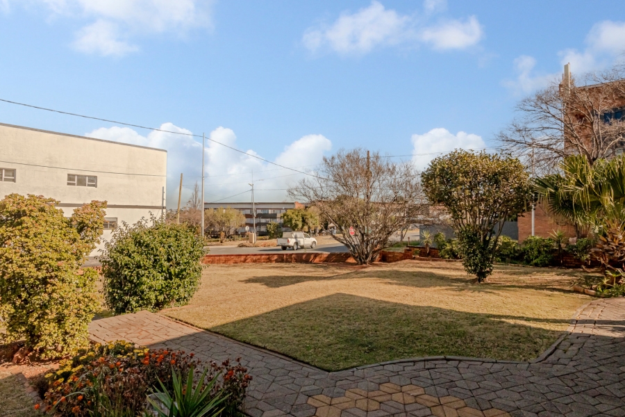 4 Bedroom Property for Sale in Florida Gauteng
