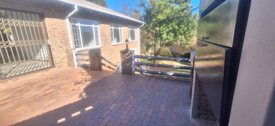 3 Bedroom Property for Sale in Roodekrans Gauteng