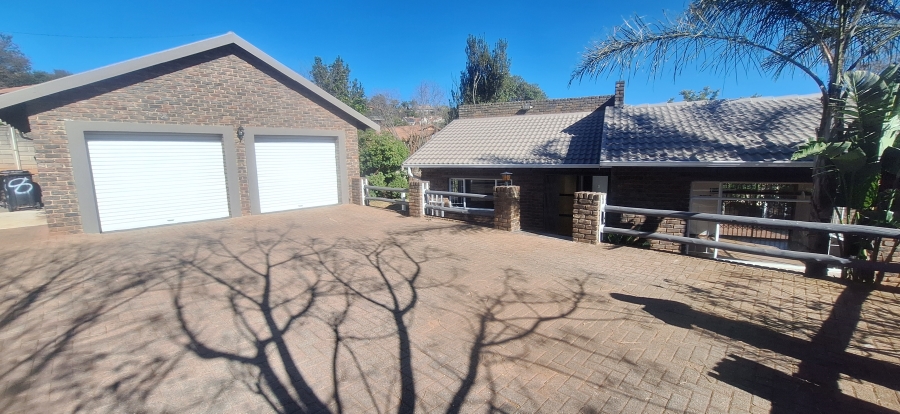 3 Bedroom Property for Sale in Roodekrans Gauteng