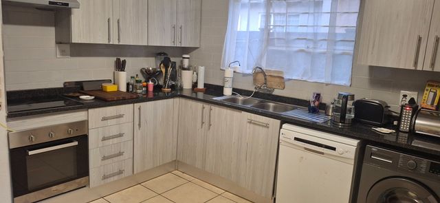 To Let 3 Bedroom Property for Rent in Weltevreden Park Gauteng