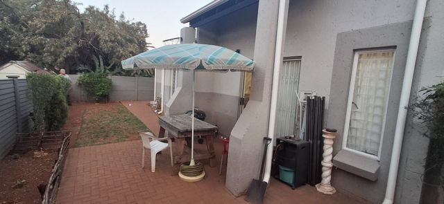 To Let 3 Bedroom Property for Rent in Weltevreden Park Gauteng