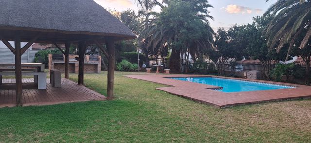 To Let 3 Bedroom Property for Rent in Weltevreden Park Gauteng