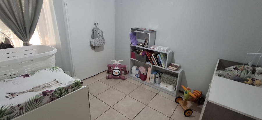 2 Bedroom Property for Sale in Sonneglans Gauteng