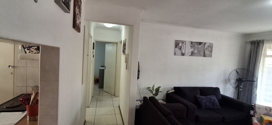 2 Bedroom Property for Sale in Sonneglans Gauteng