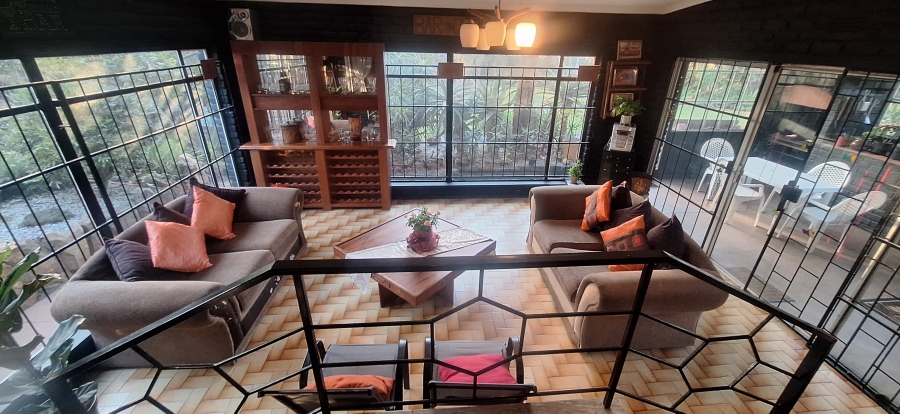 4 Bedroom Property for Sale in Breaunanda Gauteng