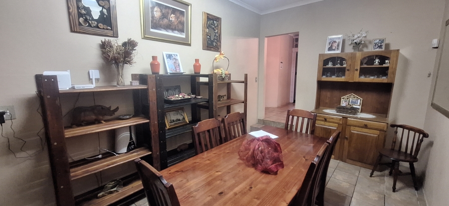 4 Bedroom Property for Sale in Breaunanda Gauteng