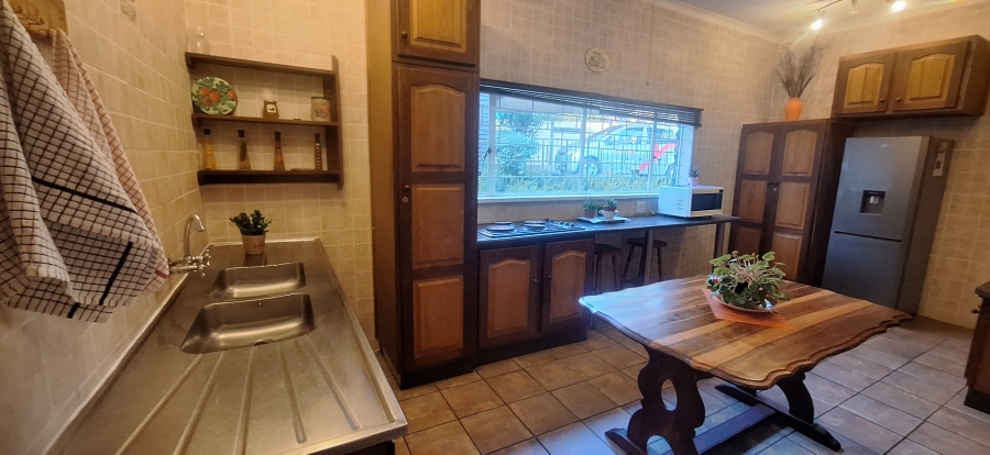 4 Bedroom Property for Sale in Breaunanda Gauteng
