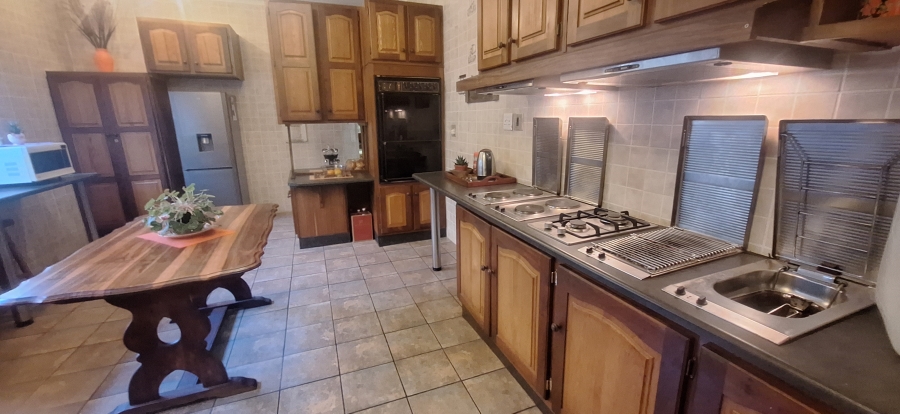 4 Bedroom Property for Sale in Breaunanda Gauteng