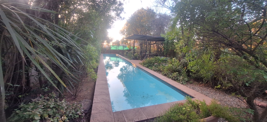 4 Bedroom Property for Sale in Breaunanda Gauteng